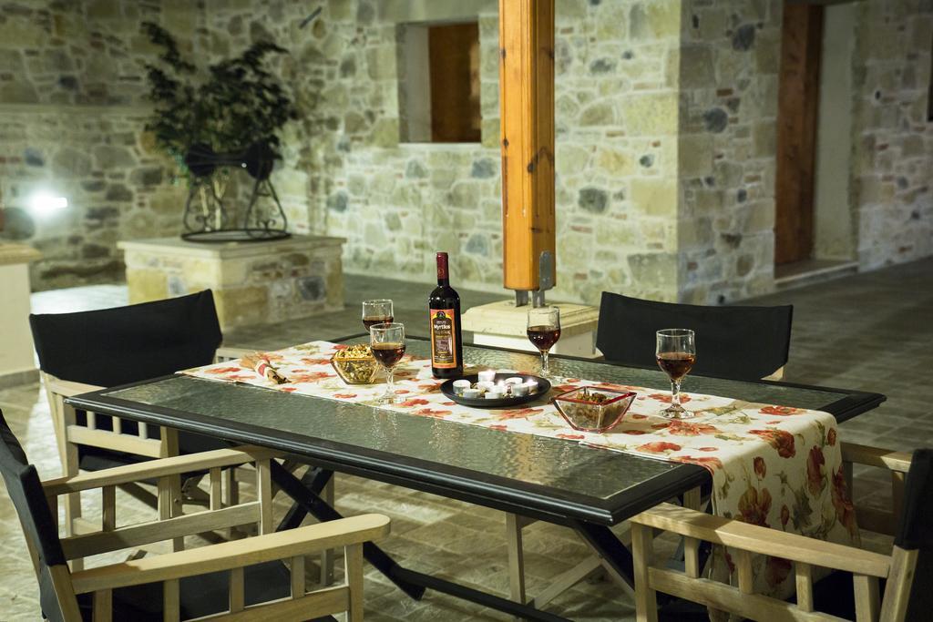 Private Sapphiros Villa Kíssamos Exteriör bild